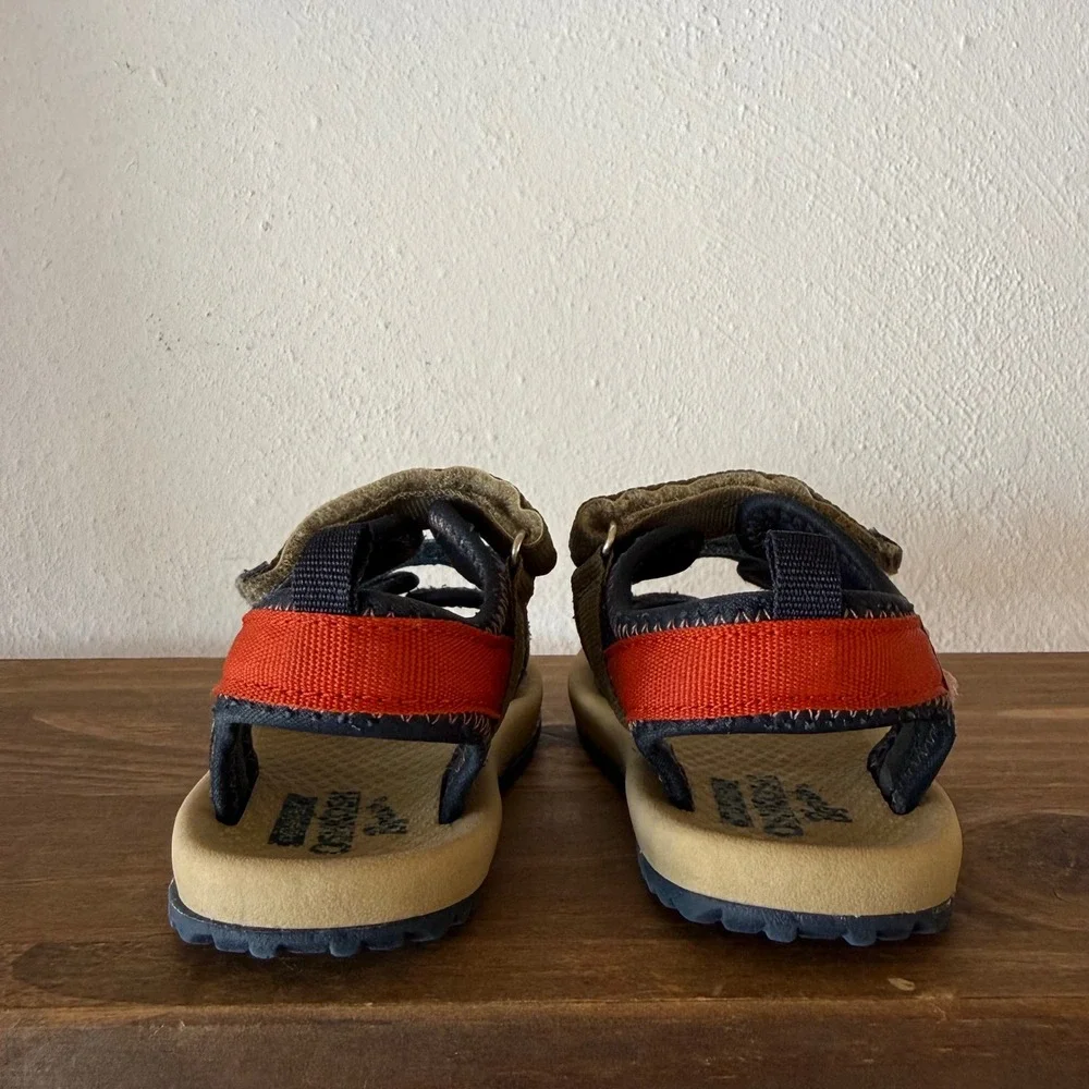 OshKosh B'gosh Washable Sport Toddler Sandals Hook Loop Multicolor Size 8M